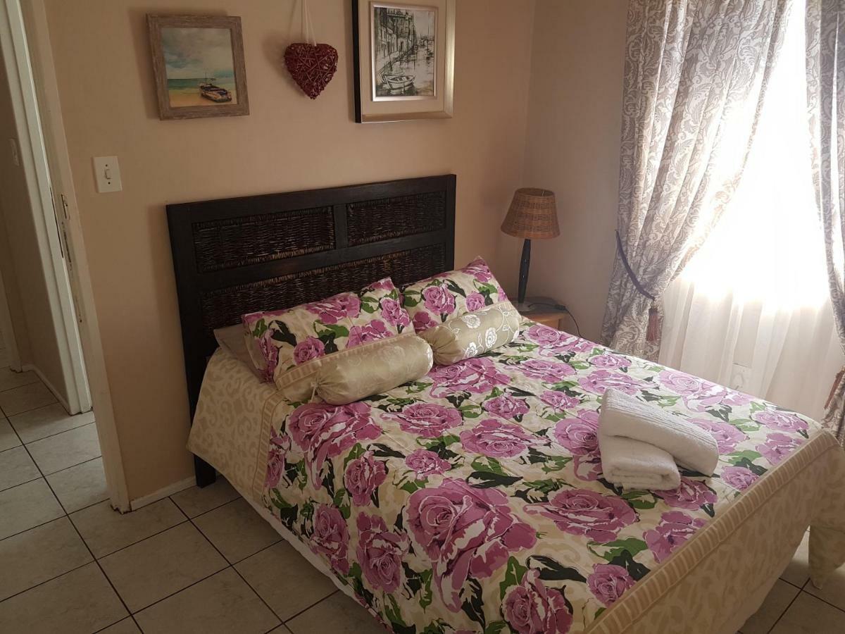 Serengeti Heide Self Catering Flats เคปทาวน์ ภายนอก รูปภาพ
